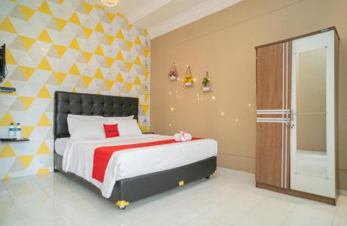 Ciloto Hotel | RedDoorz near Taman Safari 2