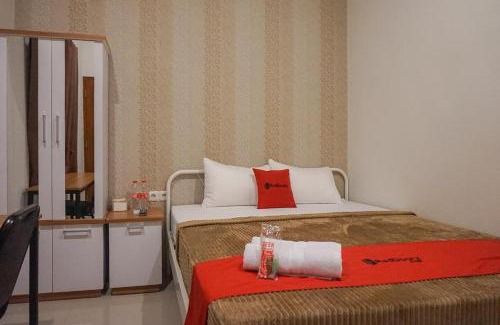 Dinoyo Hotel | RedDoorz Plus @ Karangploso