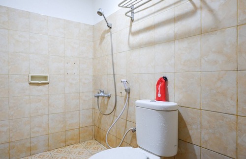 Kendari House | RedDoorz Plus near Haluoleo University