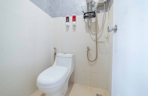 San Fernando Hotel | RedDoorz Plus @ Sindalan San Fernando City