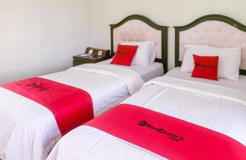 Pameungpeuk Hotel | RedDoorz Resort Hotel ANB Pameungpeuk Garut