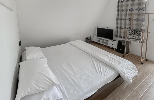 Java Hotel | RedDoorz Resort Syariah At Rancakalong Sumedang