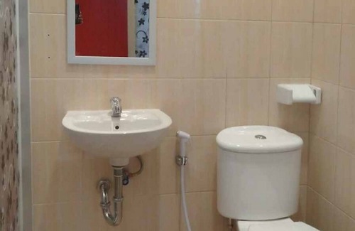Bogor Barat Hotel | Reddoorz @ Sindangbarang Bogor