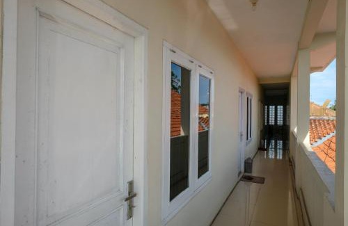 Kebumen Hotel | RedDoorz Syariah near Alun Alun Kebumen