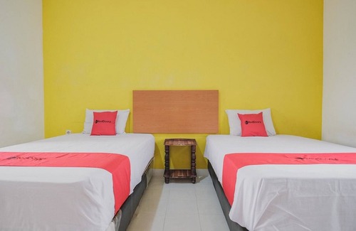 Jambi House | RedDoorz Syariah @ Pasir Putih Jambi