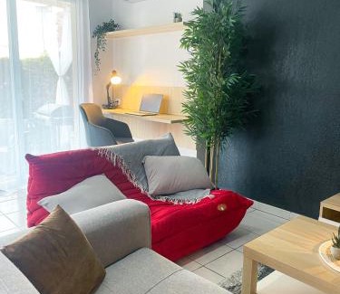 Saint - Martin - du - Touch Apartment | RedLounge