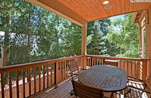 Education Hill House | Redmond Hideaway Home - spacious, quiet, and close to everything!