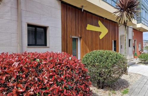 Redondela Apartment | REDONDELA APARTMENTS - Bedroom, Bathroom & Kitchen