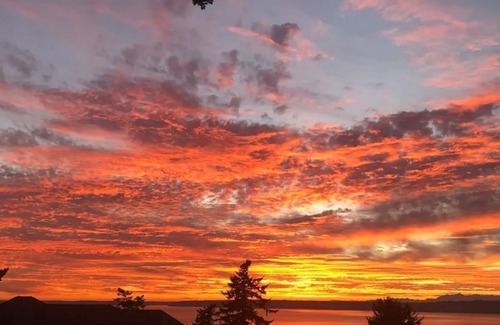 Des Moines Apartment | Redondo Retreat