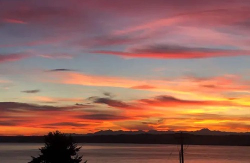 Des Moines Apartment | Redondo Retreat