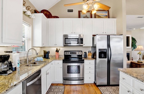 Gulf Shores House | Reduced Rate! Cook House *Community Pool*