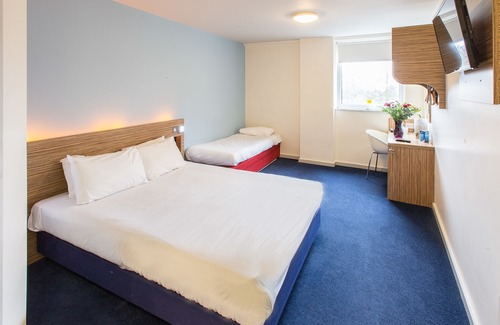Wolverhampton Hotel | Redwings Lodge Wolverhampton