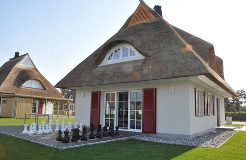 Fuhlendorf House | Reetdachhaus am Bodden mit Sauna