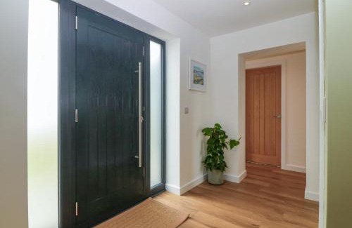 Amlwch House | Refail Fach