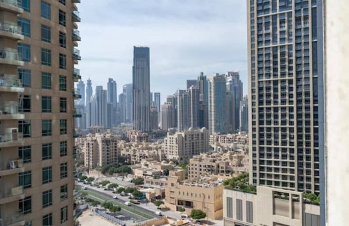 Business Bay Apartment | Refreshing Getaway: Studio in Downtown Dubai