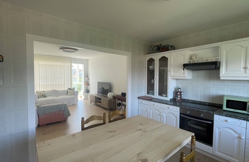 Puebla del Caraminal Condo | Refurbished house 7 minutes walk from the beach, overlooking the Ria de Arousa.