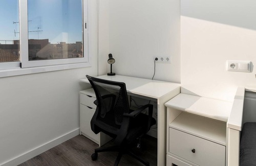 Torredembarra Apartment | Refurbished Apartment with A/C, Near Beach, Wi-Fi