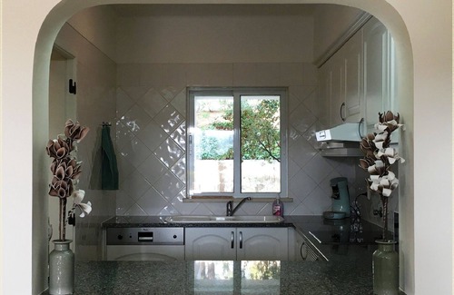 Alpouvar Apartment | Refurbished luxury ground floor corner apartment facing south! Cable, WiFi & Airco