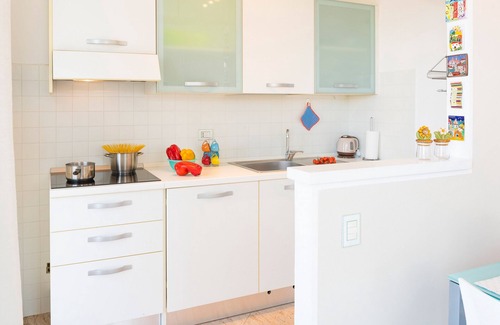 Lazise Ski Chalet | Regarda - "Casa Diamante" in Lazise with private garden