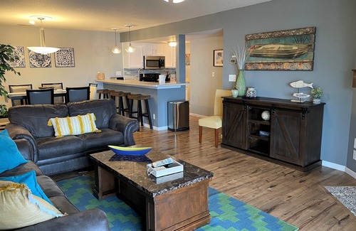 Village of Four Seasons Condo | Regatta Bay 488-1B - Modern Great Corner Unit Condo in Regatta Bay Complex.
