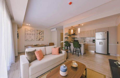 Downtown Santo Domingo Apartment | Regatta Living II - 905