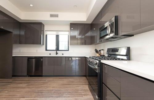 City West Apartment | Regency Modern Apartments