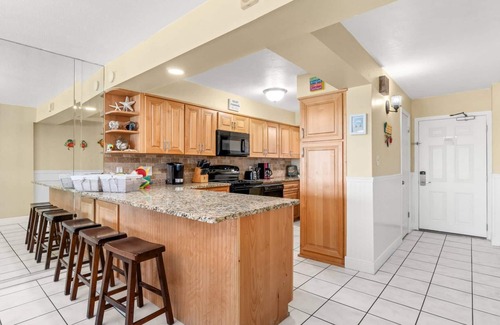 Biltmore Beach Villa | Regency Towers 521