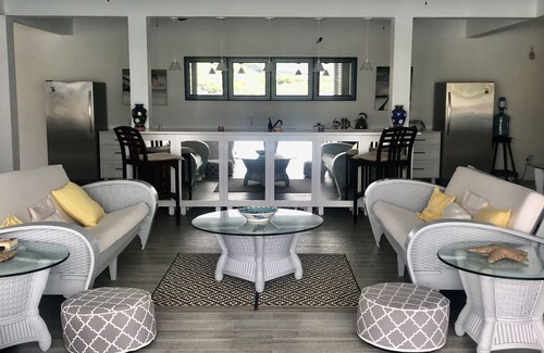 Freemans Bay Villa | Reggae Villa Galleon Beach 2min walk