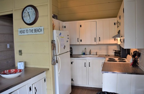 North Shores House | Rehoboth Beach North Shores Pet Friendly 4BR Home Sleeps 11