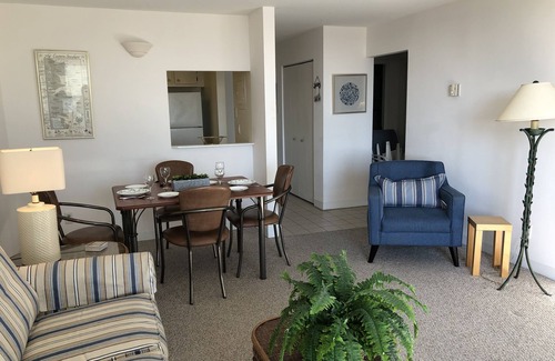 Rehoboth Beach Condo | Rehoboth Beach Ocean View Condo w/Pool. Sleeps 4