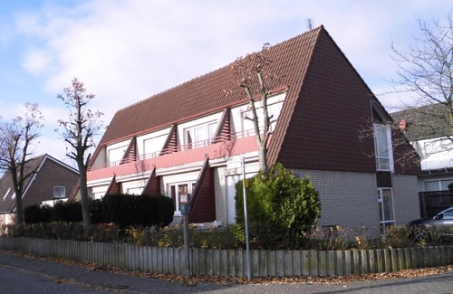 Norddeich Condo | Reihenhaus für bis zu 6 Personen Samt Hund in Norddeich