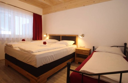Grundau Apartment | Reiserer 2