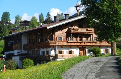 Kitzbuehel Apartment | Reitstall Henntalhof