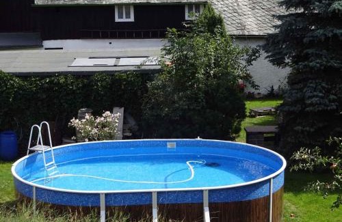 Frydlant House | Rekreacni dum s velkou zahradu a venkovnim bazen