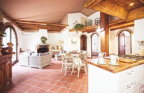 Cecina Apartment | Relais Casale Il Poggetto - OLIVO 1 by Zoom In Earth