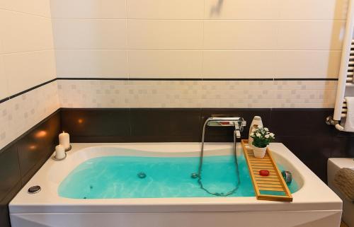 Monterotondo Apartment | Relax a 20 minuti da Roma - Ampio, Silenzioso e con 2 Bagni