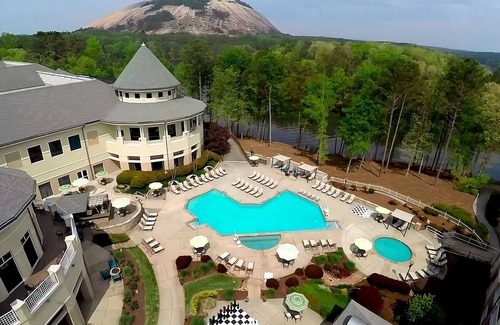 Stone Mountain Hotel | Relax and Recharge! Pool View Unit Near Summit Skyride! Parking, Pets Allowed!