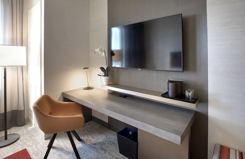 Coral Gables House | Relax and Recharge! 2 Modern Units! Parking! Short Drive to Miami Int’l Airport!