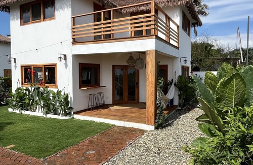 Guayaquil House | Relax by the beach