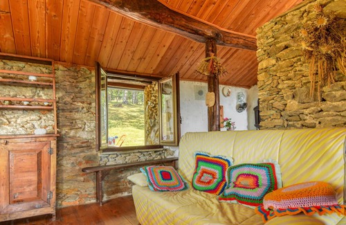 Frassinetto House | Relax in an oasis with panoramic views of the mountains.