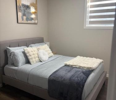 Calgary House | Relax in Comfort, AC, YYC, CrossIron Mills, Banff