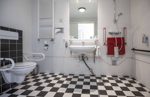 Ellecom Hotel | Relax in Luxury: Comfortable Room with Garden Views in Ellecom