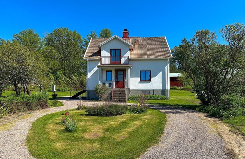 Vimmerby Municipality House | Relax in this family-friendly holiday home with lake views.