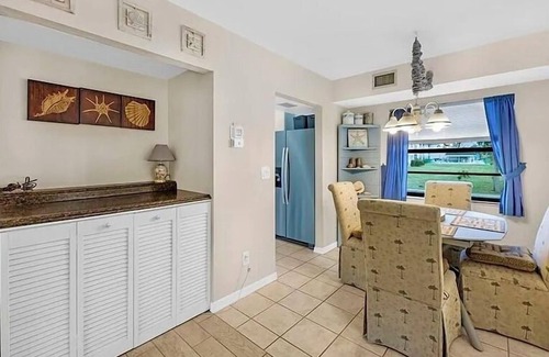 Lely Condo | Relax in This Stylish Condo in Naples