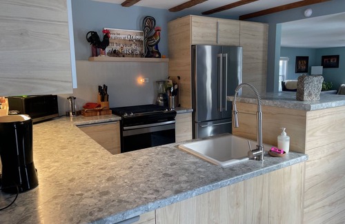 East River Point House | Relax on the South Shore, steps from 2 beaches, ocean views & hot tub.