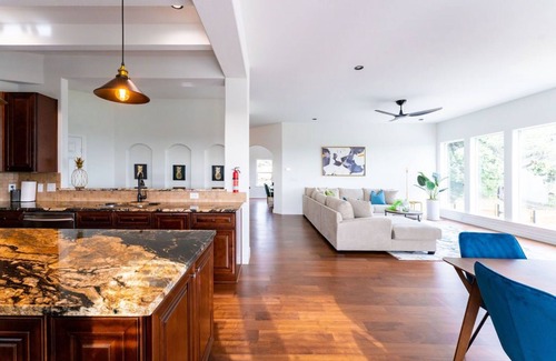 Northshore On Lake Travis House | Relax & Play in Style: Luxury Home w/Infinity Pool, Game Room & Alfresco Dining