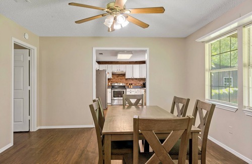 Brookston Cabin | Relax with the whole family at this get-away! Located just 15 min N of Paris.