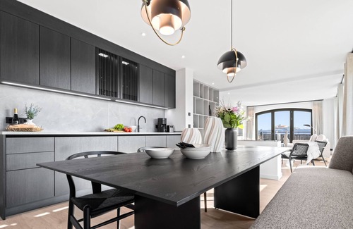 List Apartment | "Relaxation and Luxury on Sylt: Your Soho Suite with Sea View Awaits!"