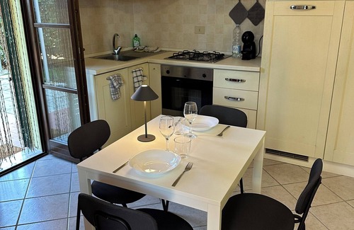 Guardistallo Apartment | Relaxation sea view with garden