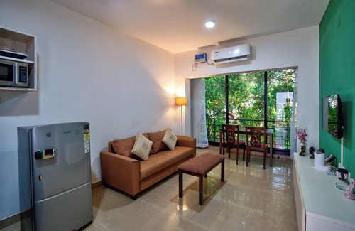 Vagator Apartment | Relaxing 1BHK at Vagator, French windows